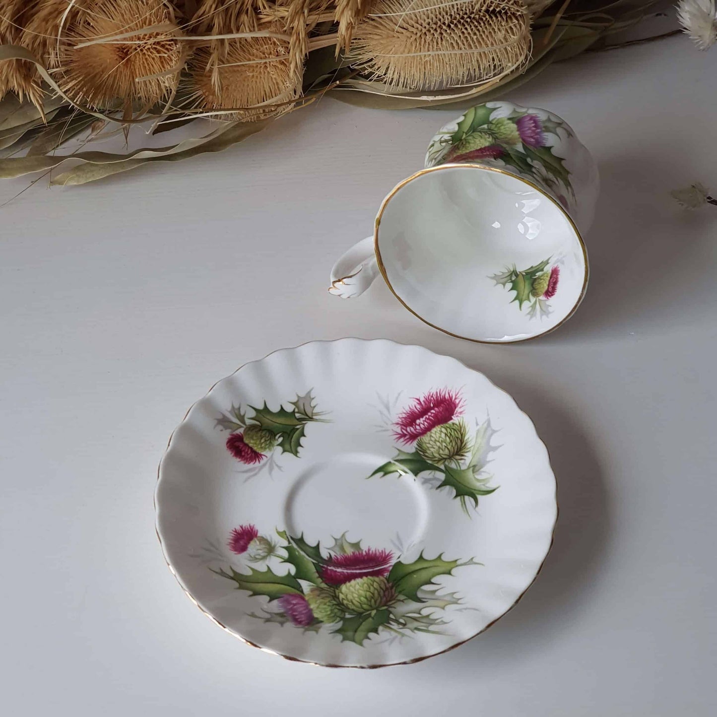 Geurkaarsen gegoten in Royal Albert Highland Thistle